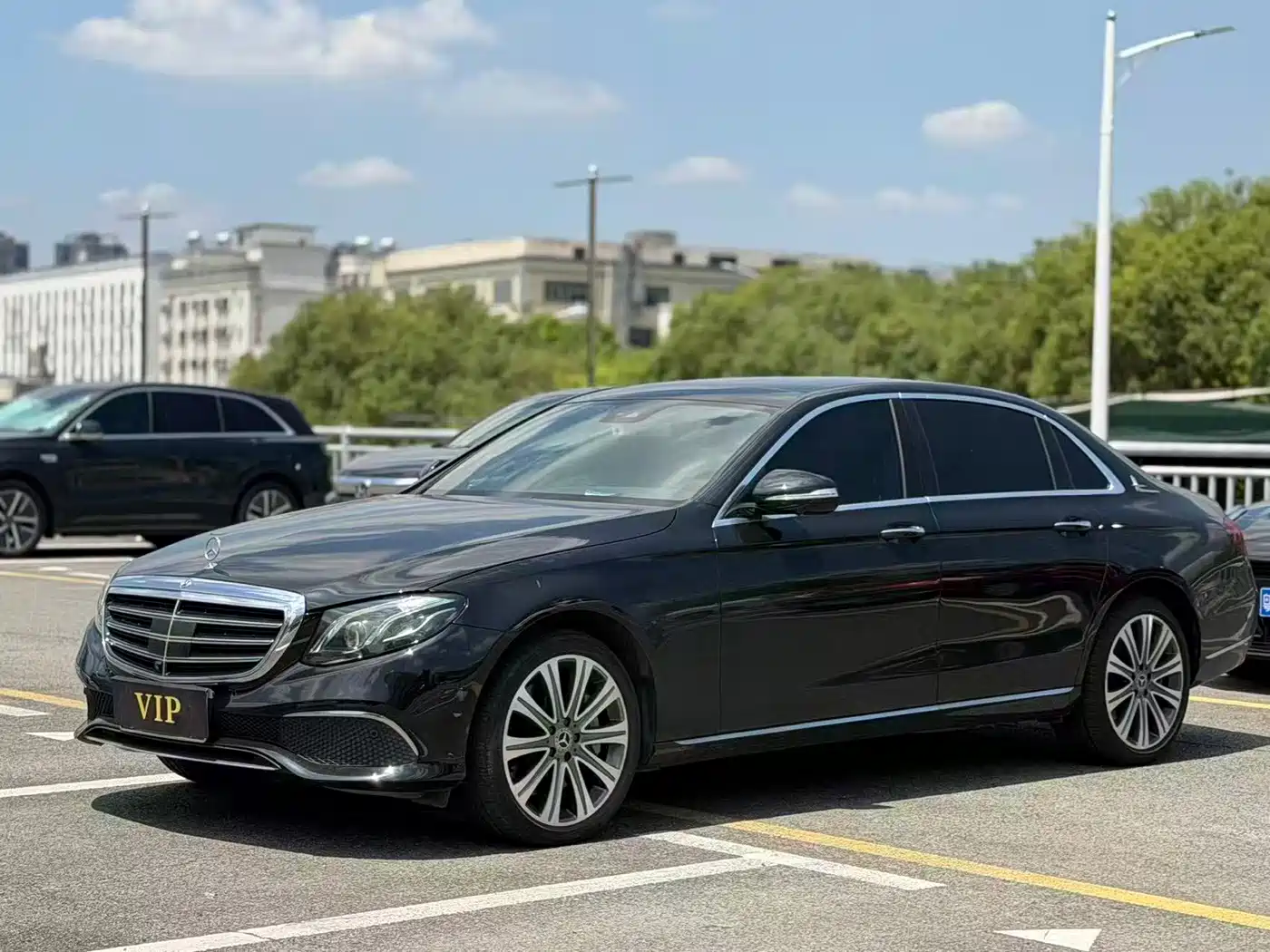 Photo 1 - Mercedes-Benz E-Class