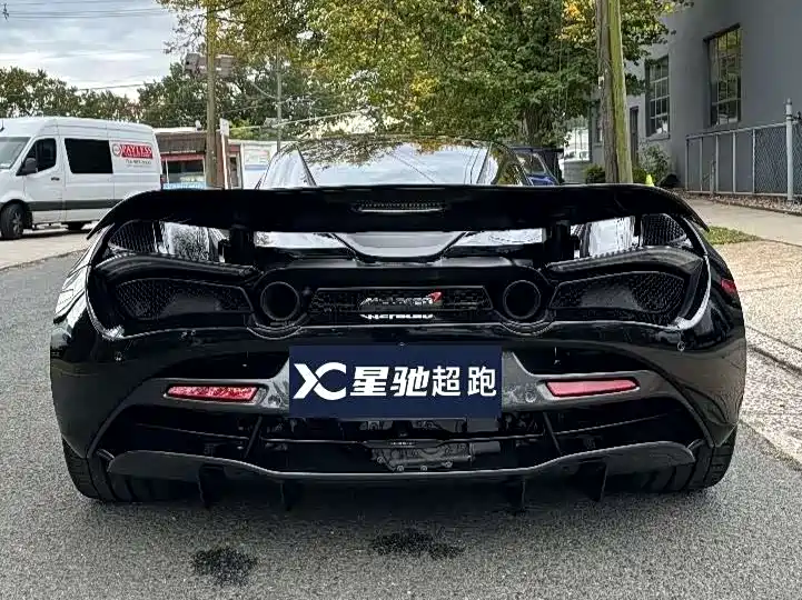 MCLAREN 720S