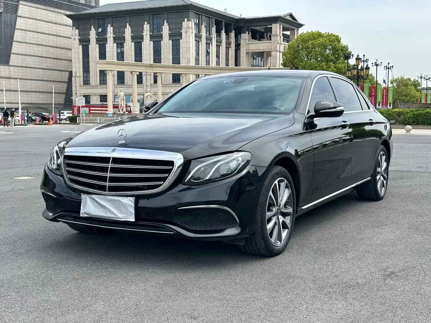 Mercedes-Benz E-Class 2019 E 260 L