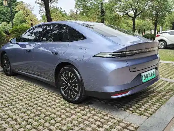 Nissan N6 2025 2025 Mid Configuration