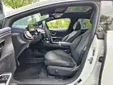 Фото 9 - Mercedes-Benz EQE