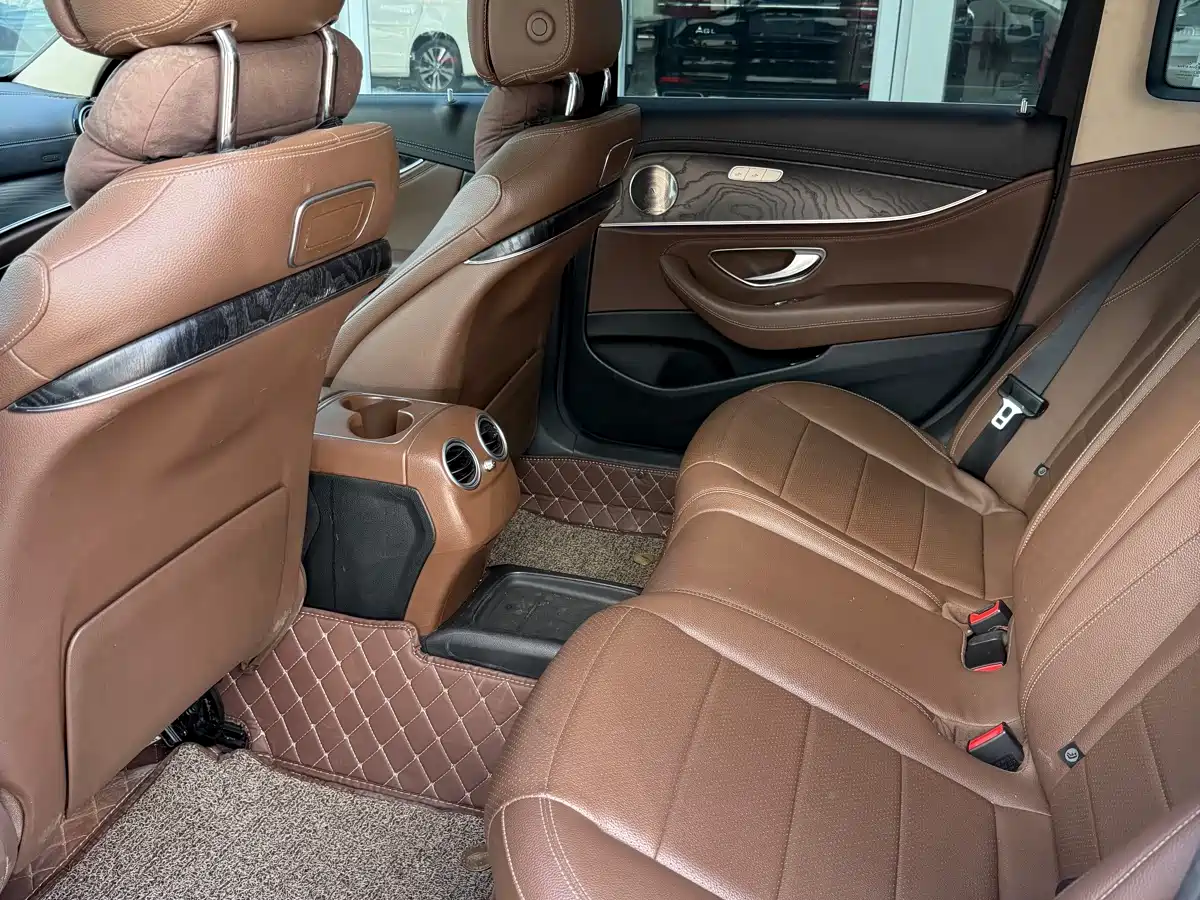 Mercedes-Benz E-Class 2019 E 200 L Sport фото 9