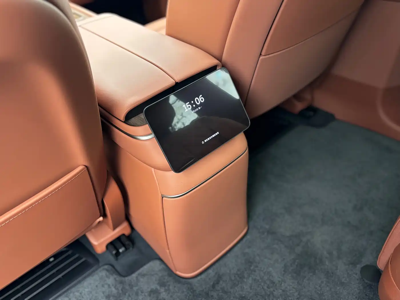 NIO ES8 2026 2025 Model 6-Seat Executive Luxury Edition