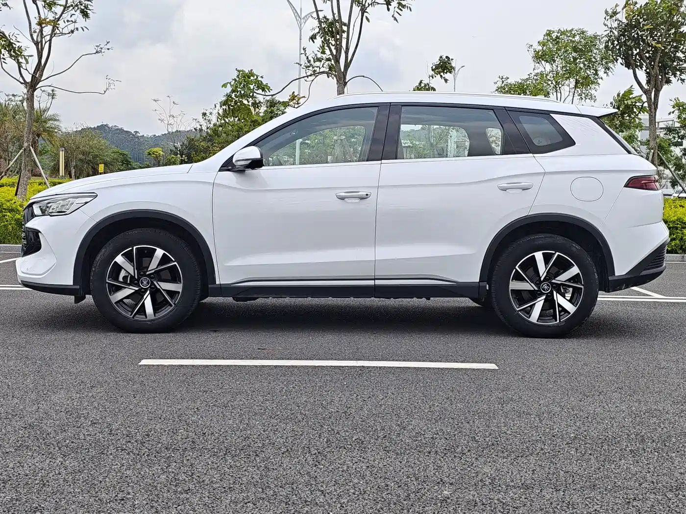 BYD Song Pro New Energy 2023 Champion Edition DM-i 110KM Surpassing Type фото 3