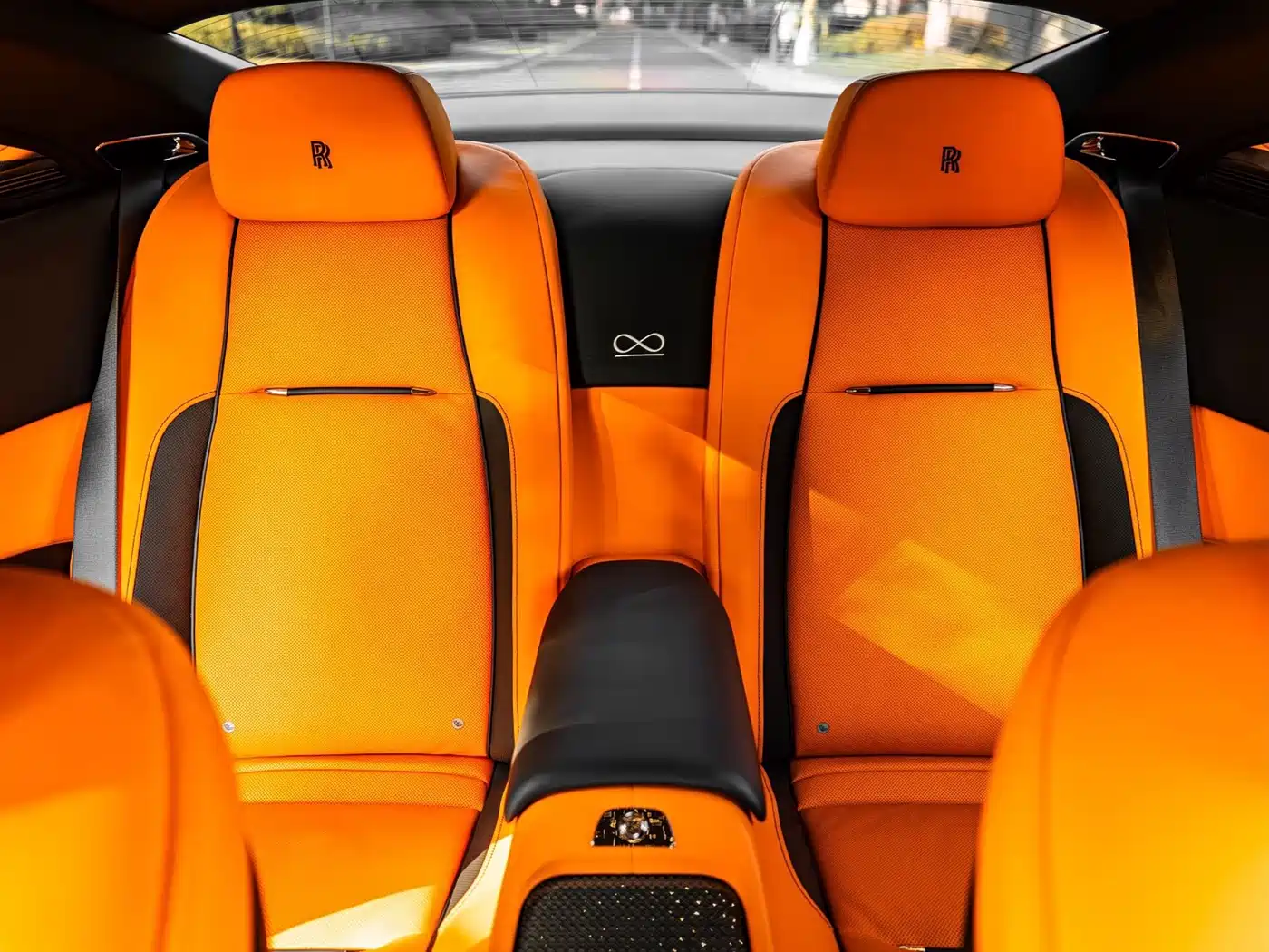 Rolls-Royce Wraith 2018 6.6T Black Badge фото 13