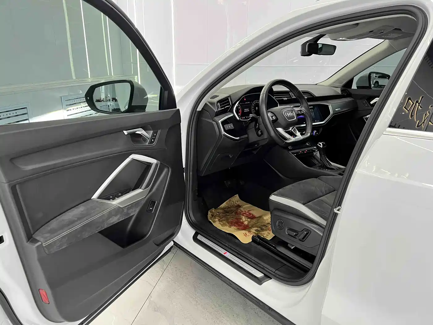 Audi Q3 2022 35 TFSI Fashion Dynamic фото 7