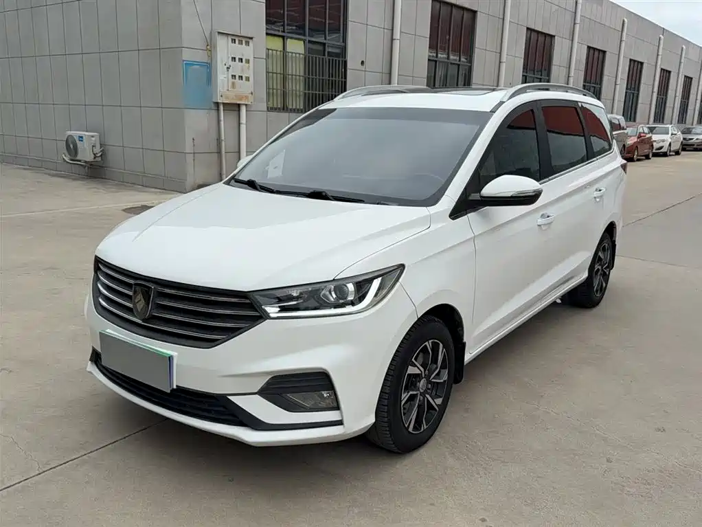 Baojun 360 2019 2018 1.5L Automatic Luxury (China V)