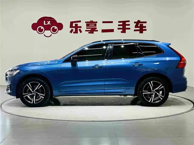 Volvo XC60 2020 T5 AWD Inscription Sport Edition — фото 2