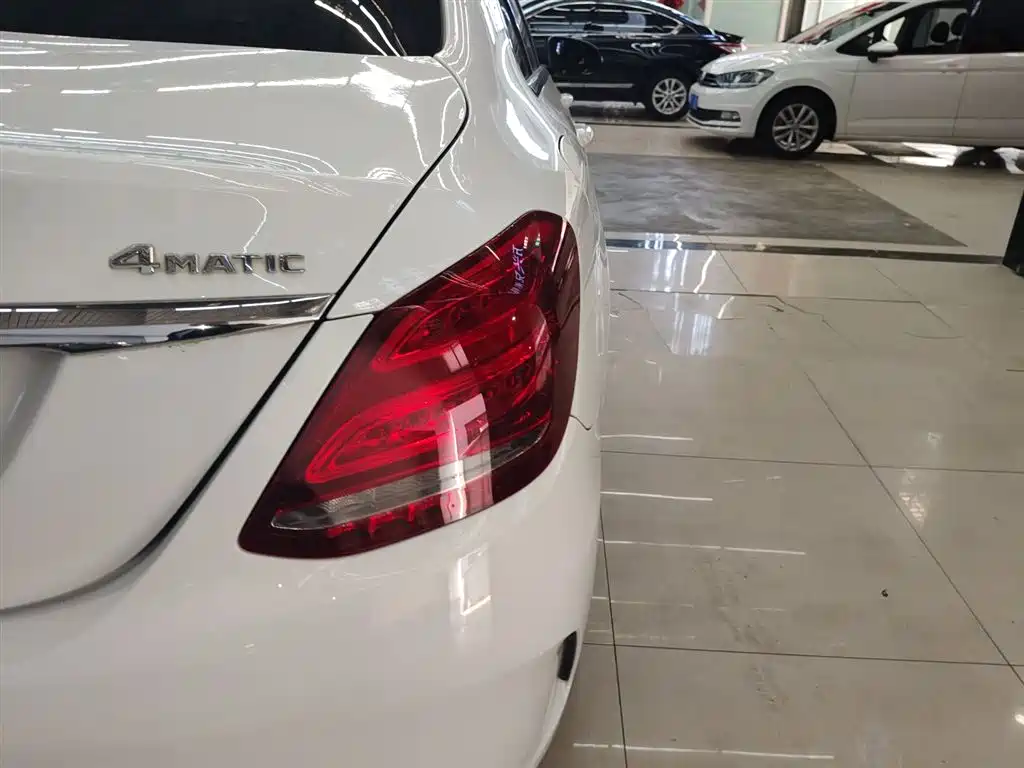 Mercedes-Benz C-Class 2017 C 200 Sport 4MATIC фото 24
