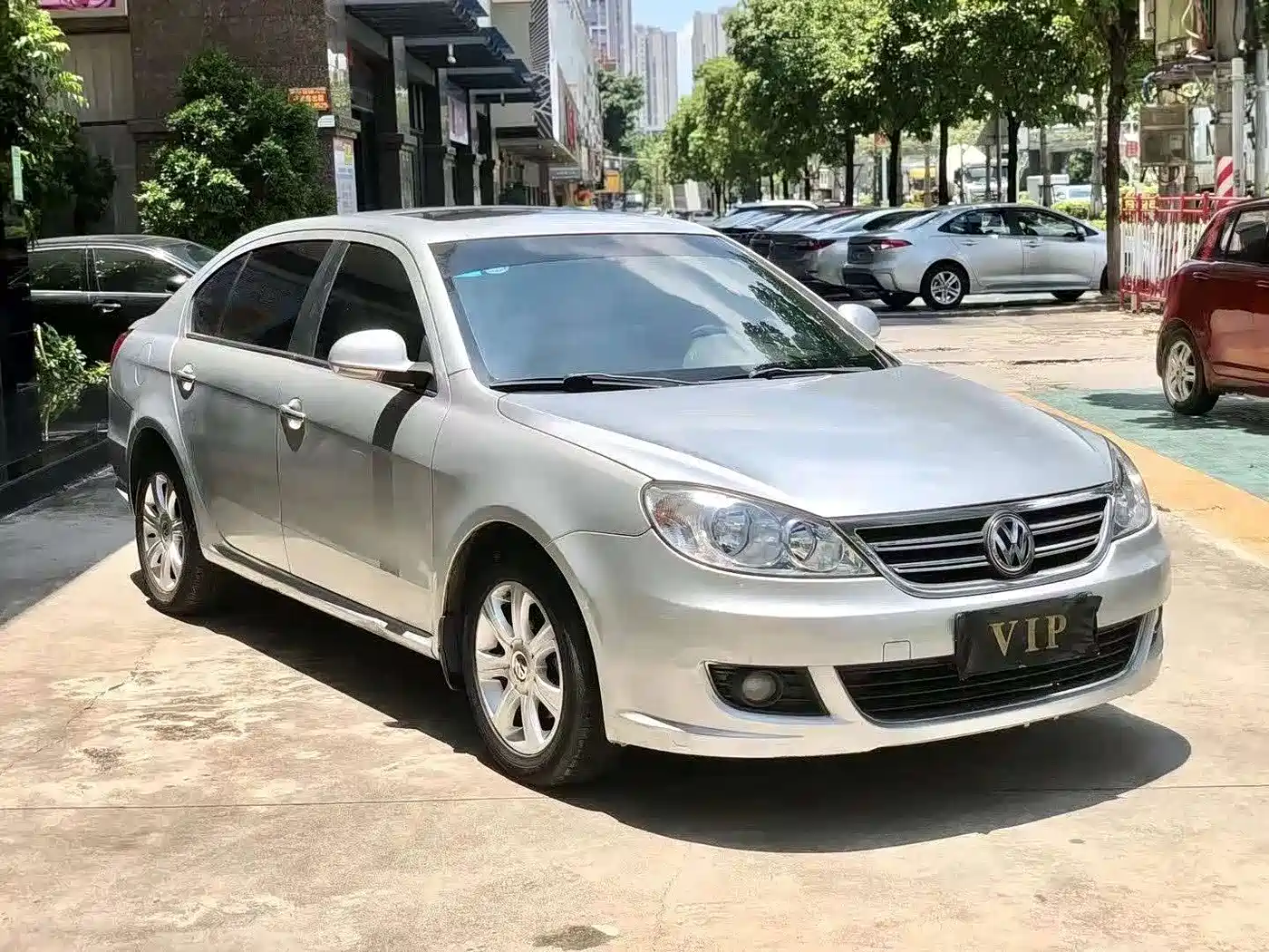 Volkswagen Lavida 2008 1.6L Automatic Elegance Edition фото 4