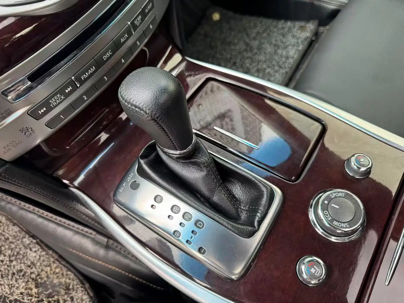 Infiniti Q70 2015 2013 Q70L 2.5L Premium
