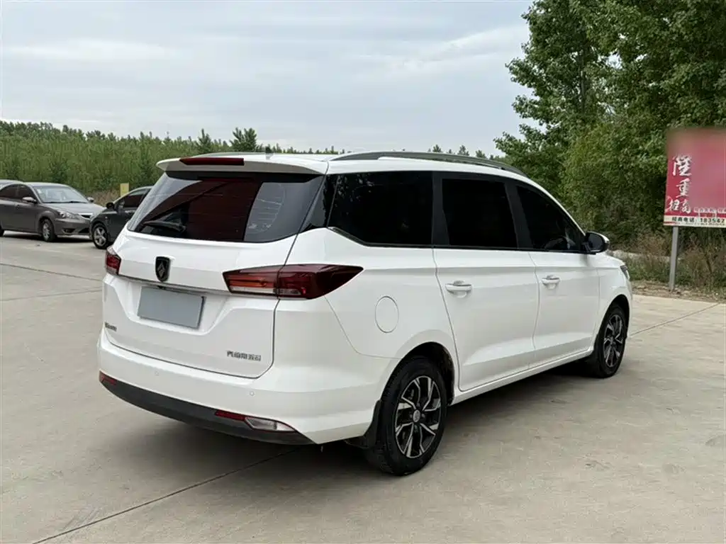 Baojun 360 2019 2018 1.5L Automatic Luxury (China V)