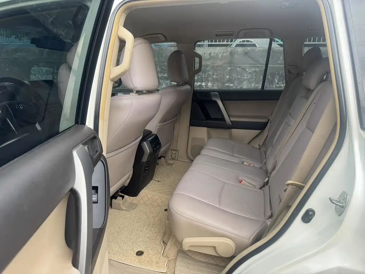 Toyota Prado (Import) 2010 2.7L Automatic Standard фото 7