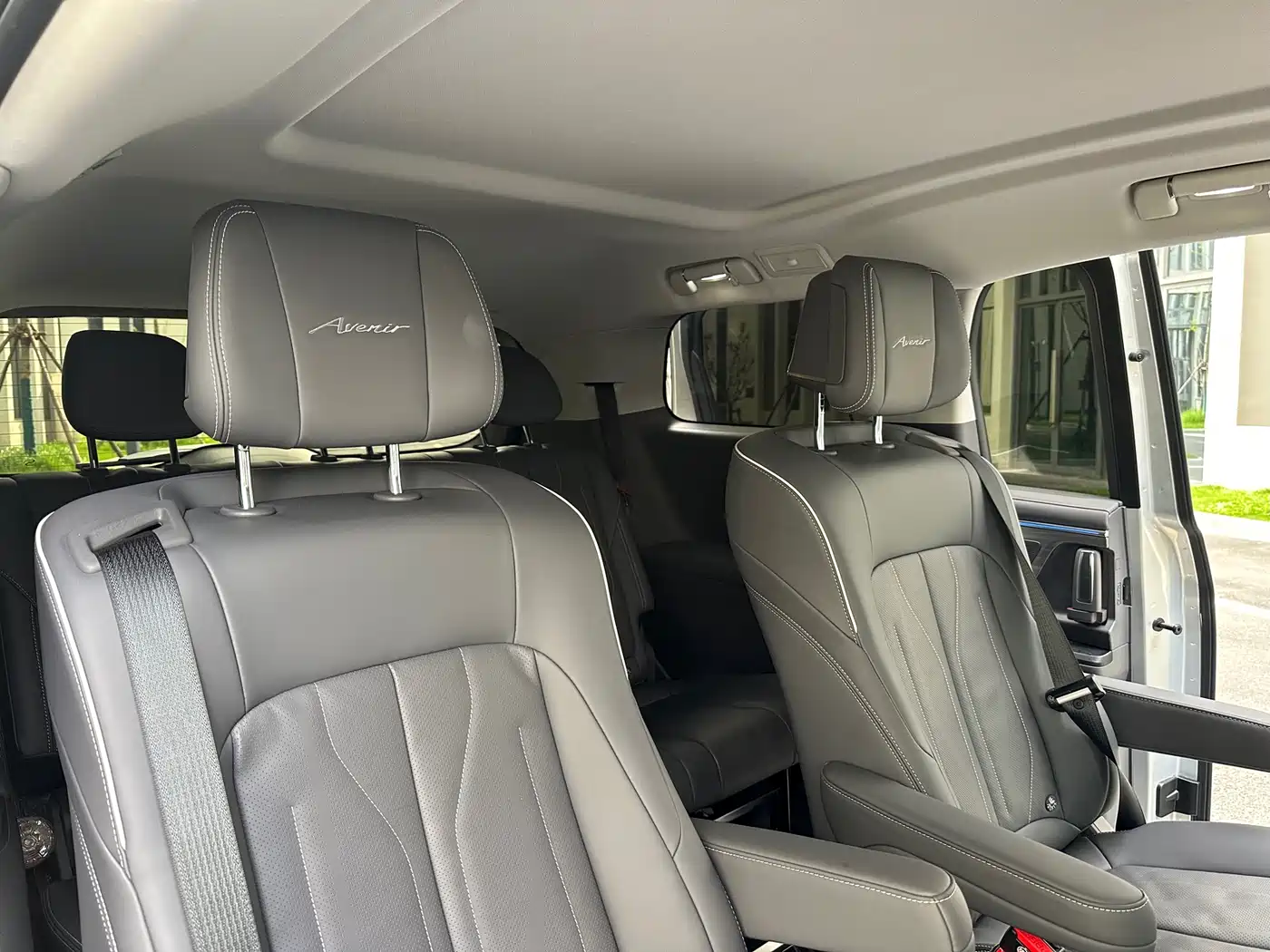 Buick GL8 2026 Luzun Smart Edition фото 13