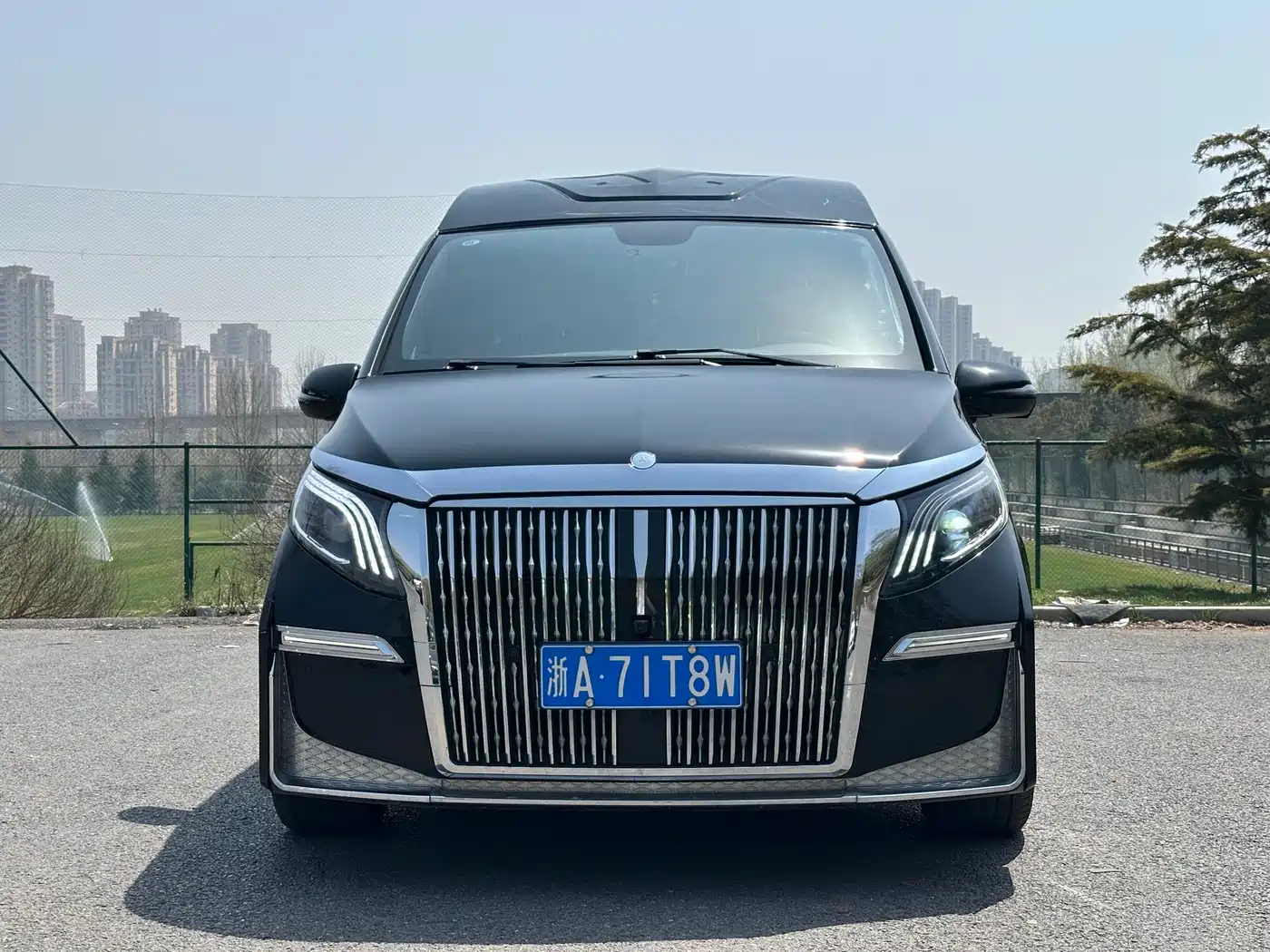 Mercedes-Benz Vito 2023 2.0T Business 7-Seater