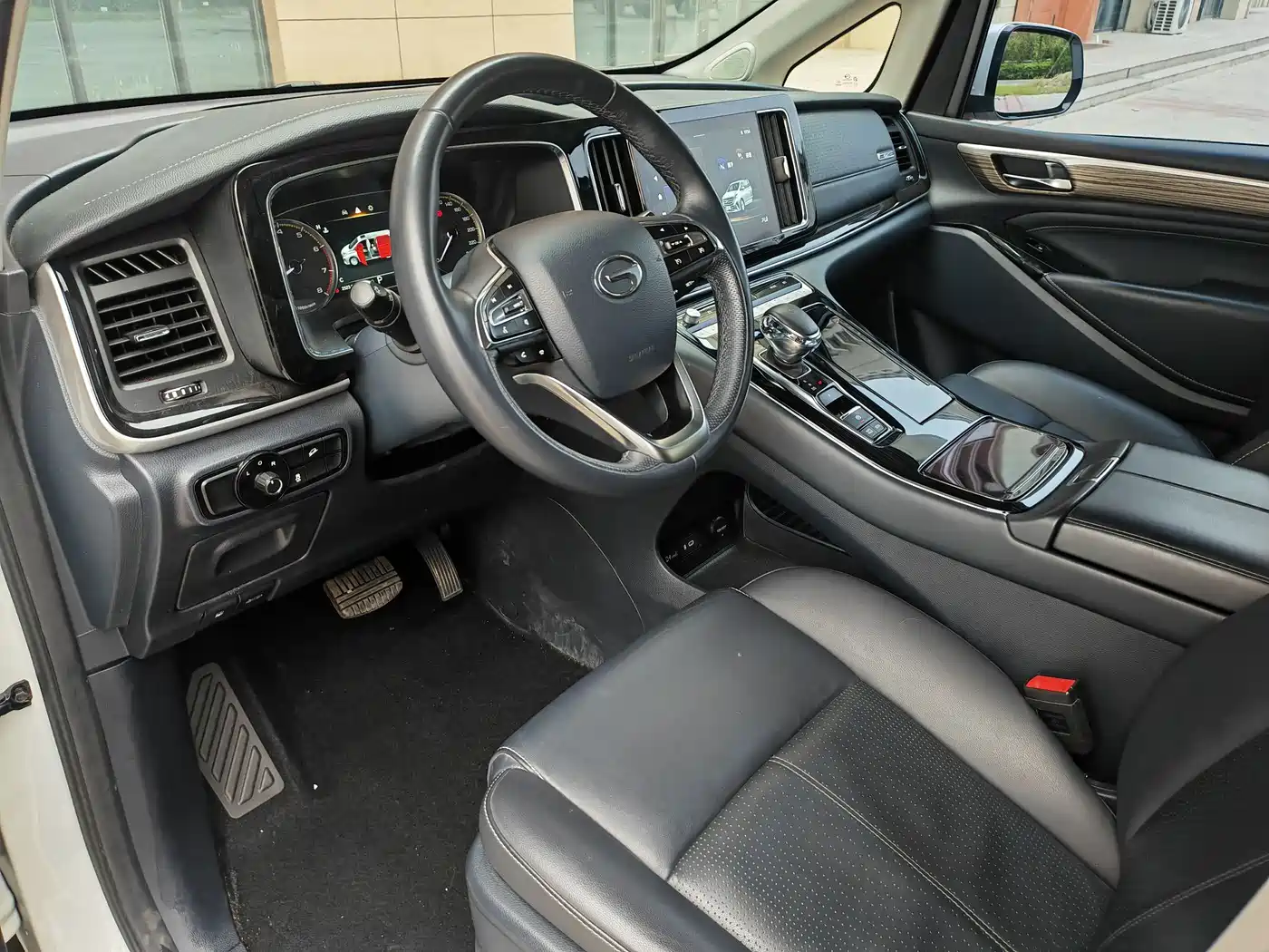 GAC Trumpchi Trumpchi M8 2023 Leading Series 390T Premium Edition фото 9