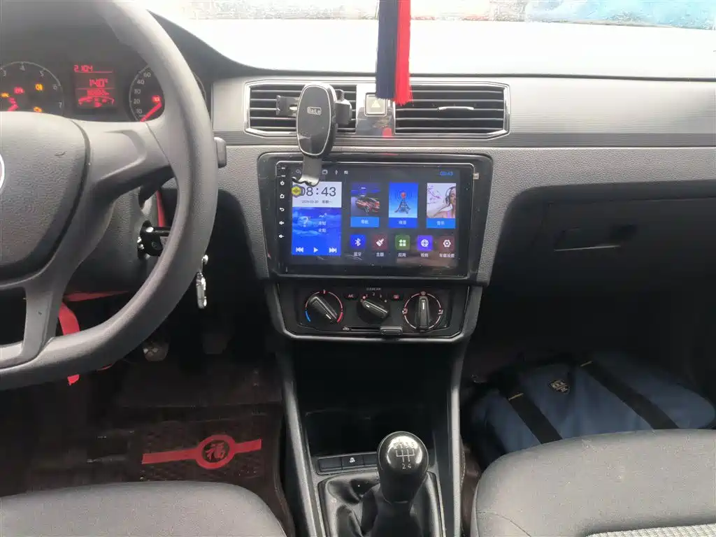 VOLKSWAGEN SANTANA