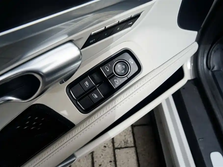 Porsche 718 2022 Boxster 2.0T фото 21