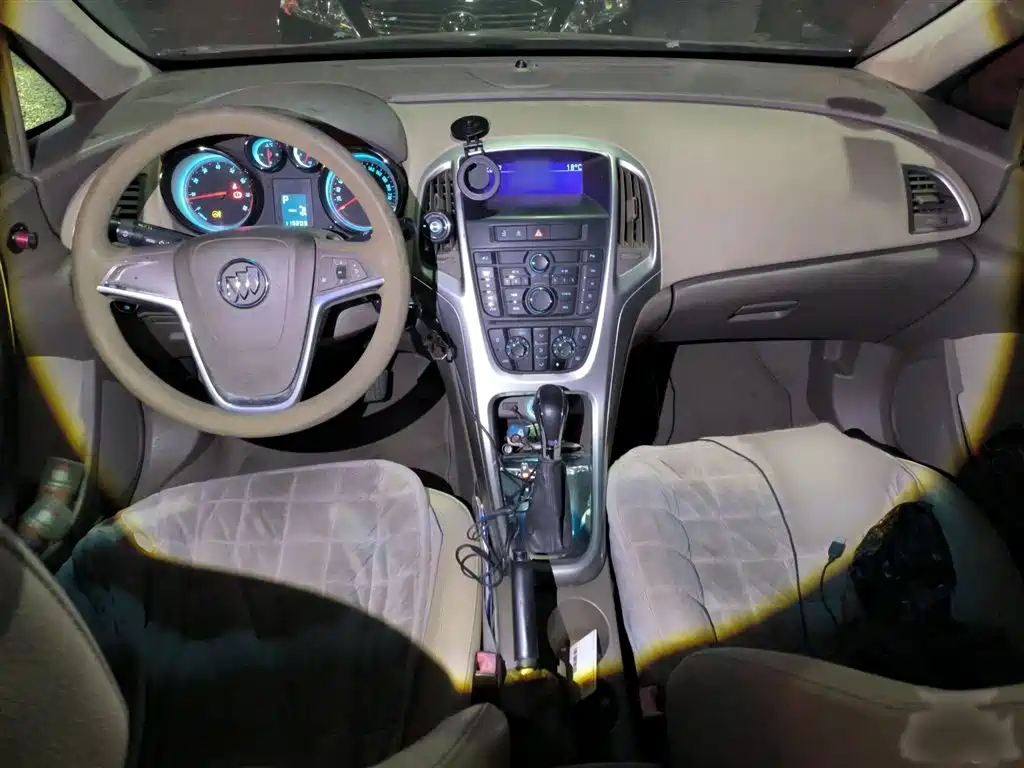 Buick Excelle 2013 GT 1.6L Automatic Fashion Edition фото 13