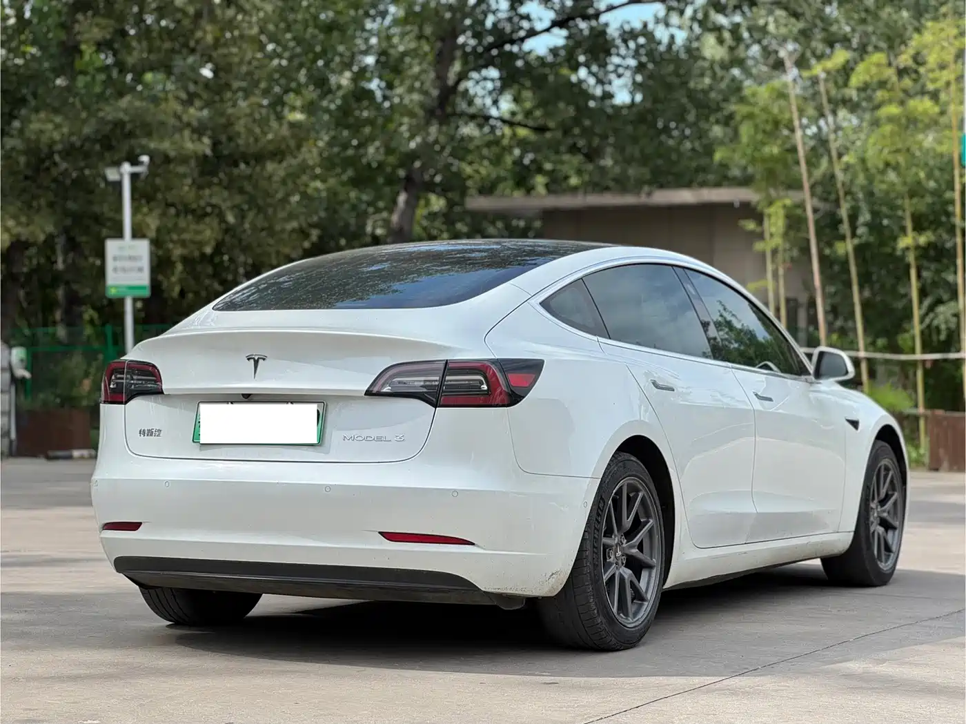 Tesla Model 3 2020 2020 Facelift Long Range Rear-Wheel Drive
