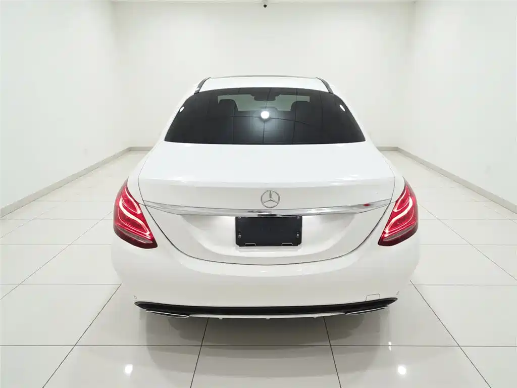 Mercedes-Benz C-Class 2015 Facelift C 180 L Sport фото 4