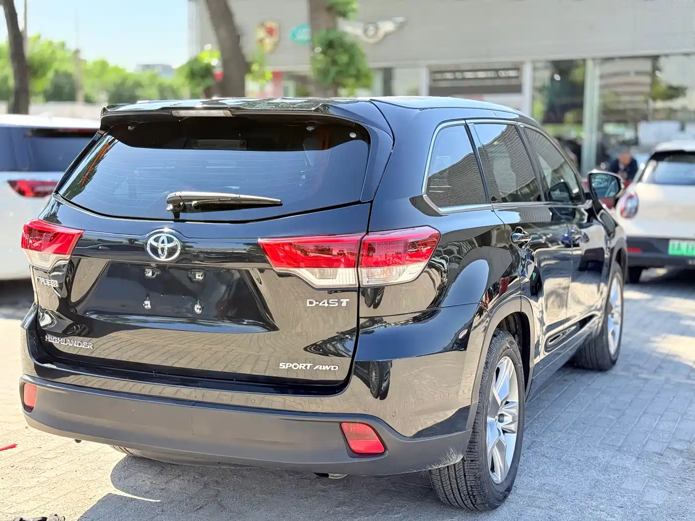 TOYOTA HIGHLANDER