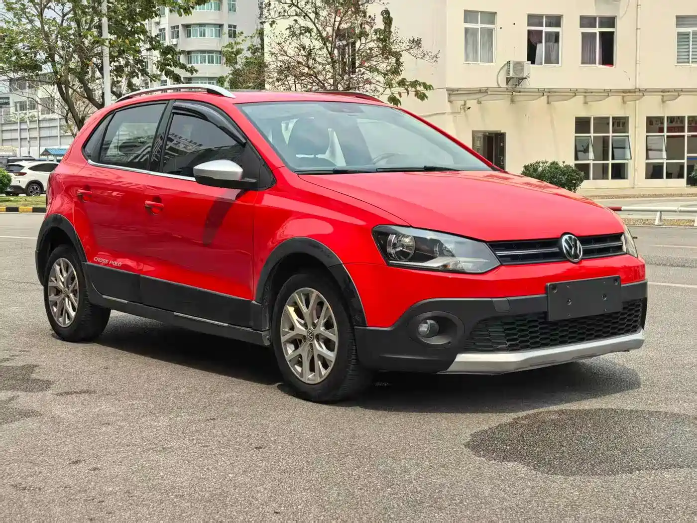 Volkswagen Polo 2014 1.6L Cross Polo Automatic фото 3