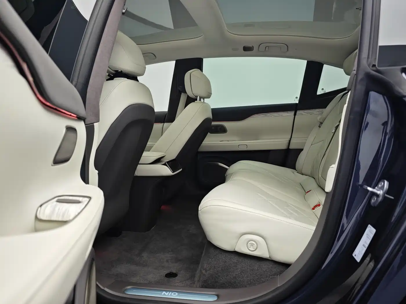 NIO NIO ET7