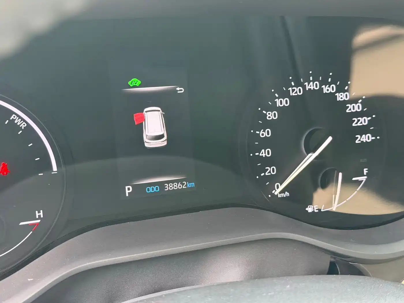 Toyota Granvia 2024 2.5L Hybrid Premium PLUS фото 16