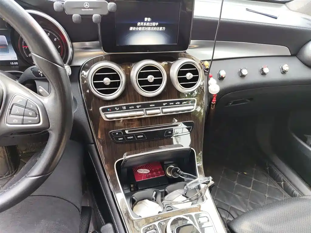 Mercedes-Benz GLC 2017 GLC 260 4MATIC Luxury фото 9