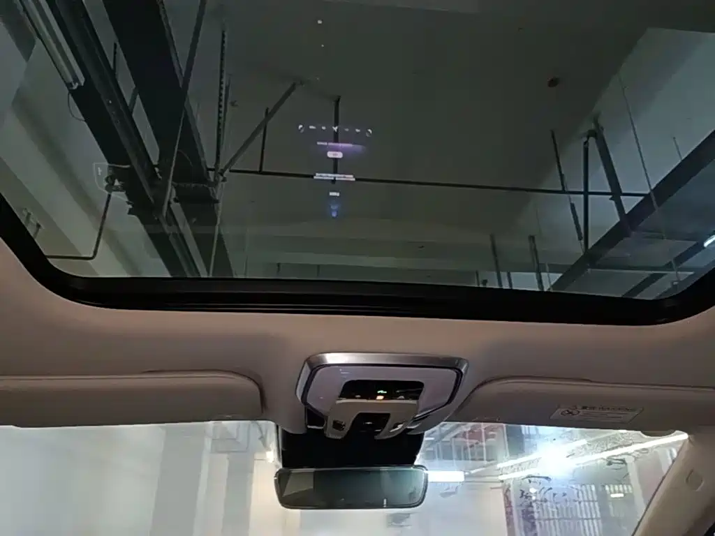 Hongqi H5 2026 2023 2.0T Auto Smart Connect Flag Comfort