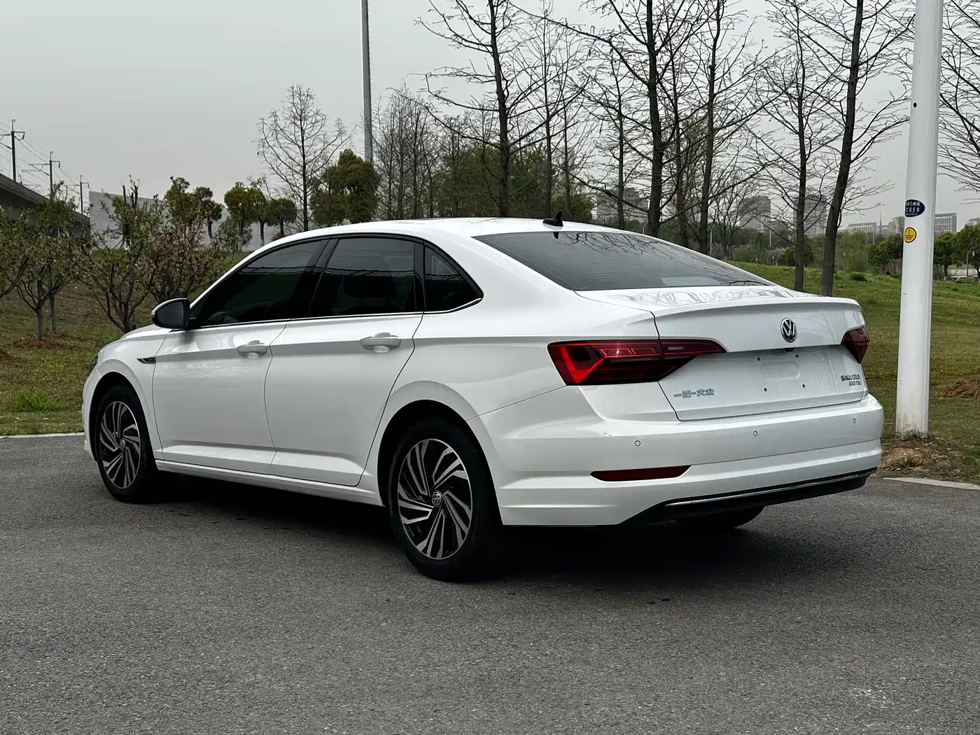 Volkswagen Sagitar 2022 280TSI DSG Soaring Edition фото 12
