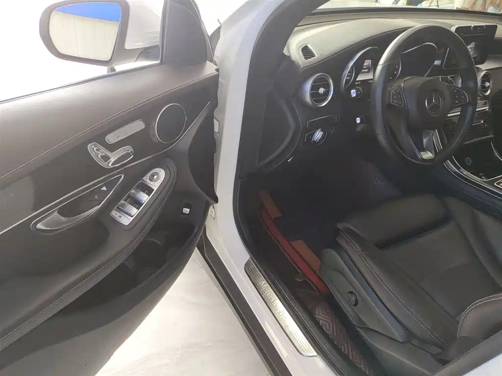 Mercedes-Benz GLC 2017 GLC 260 4MATIC Dynamic фото 12