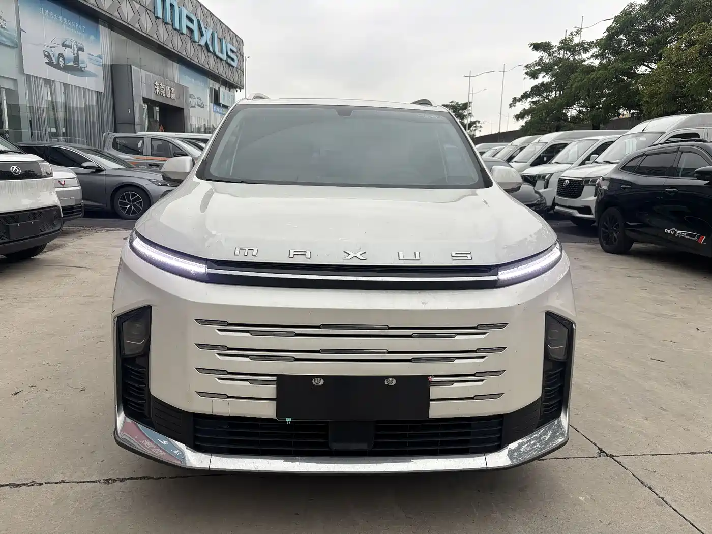 SAIC Maxus Maxus G50 PHEV 2025 Pilot Edition фото 2
