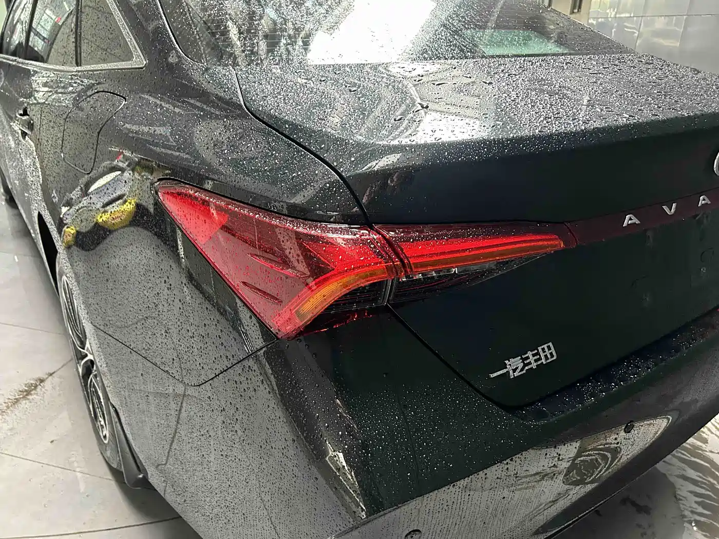Toyota Avalon 2023 2.0L Premium Selection фото 16