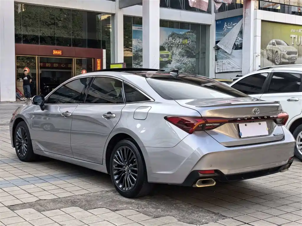 Toyota Avalon 2019 2.5L Touring Premium Edition China VI фото 8