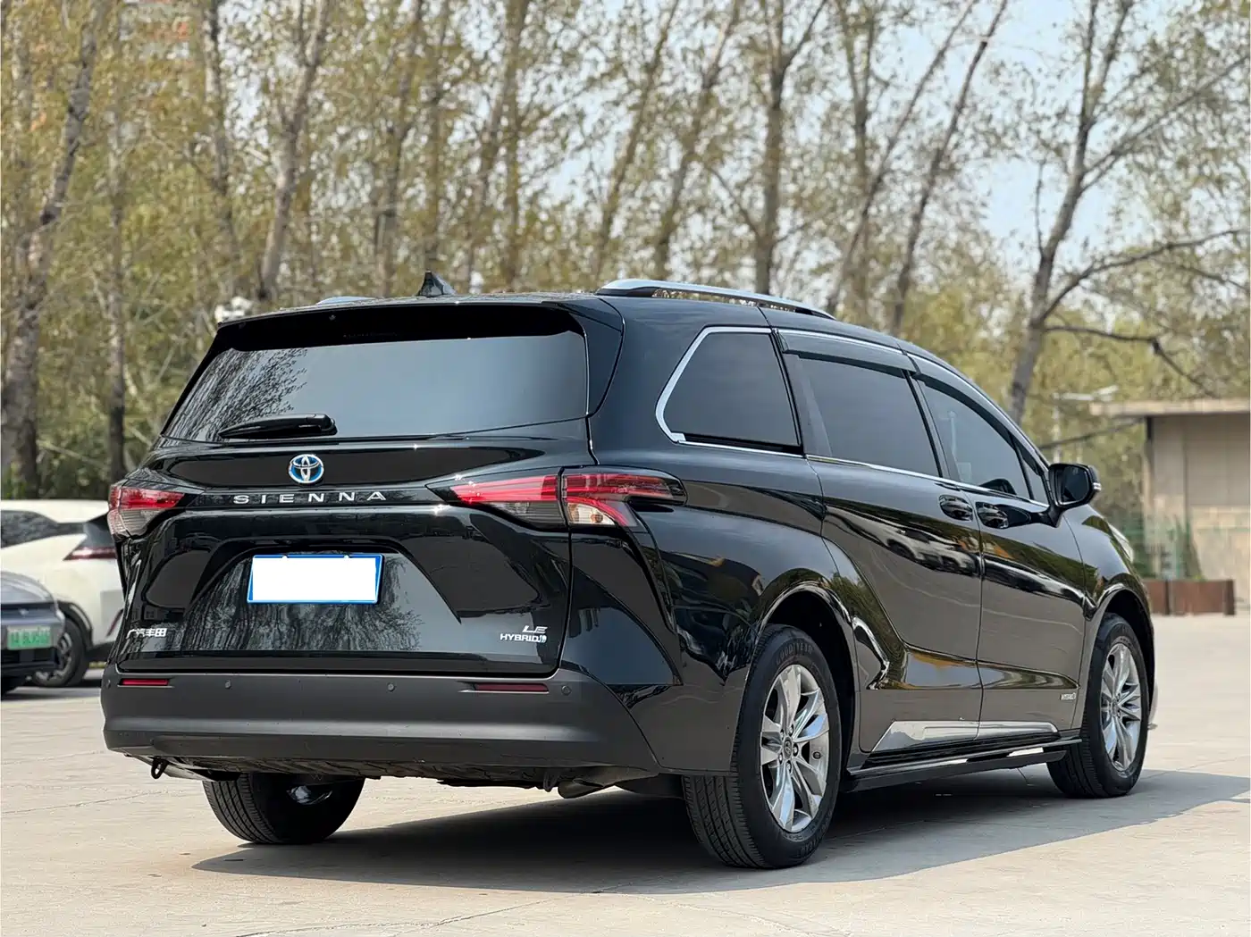 Toyota Sienna 2024 2.5L Hybrid Comfort Edition фото 4