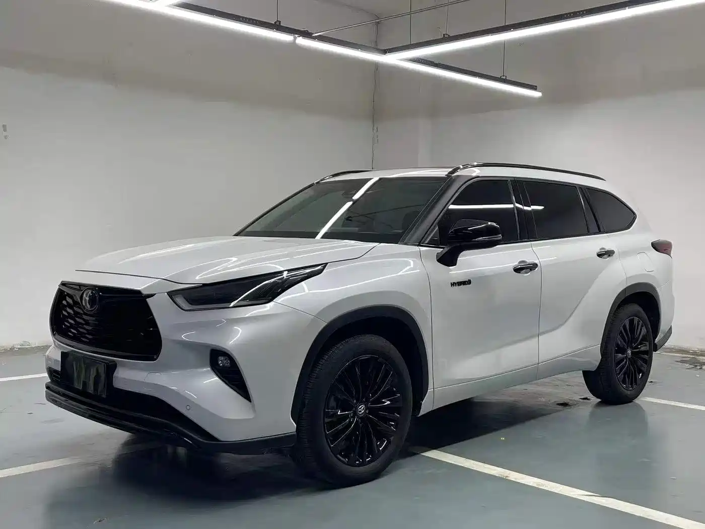 Toyota Highlander 2024 2.5L Smart Hybrid 4WD Premium 7-seater
