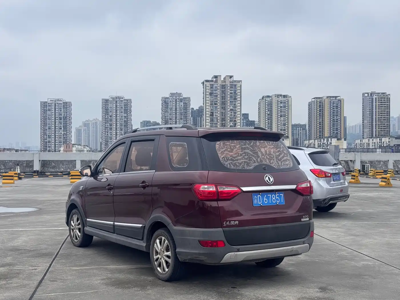 Dongfeng Fengguang Fengguang 370 2016 2016 1.5L Manual Elite Travel Edition 7-seater