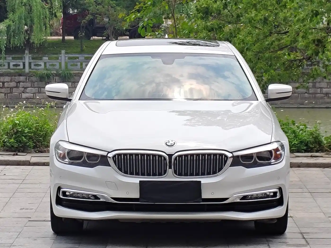 Фото 2 - BMW 5 Series