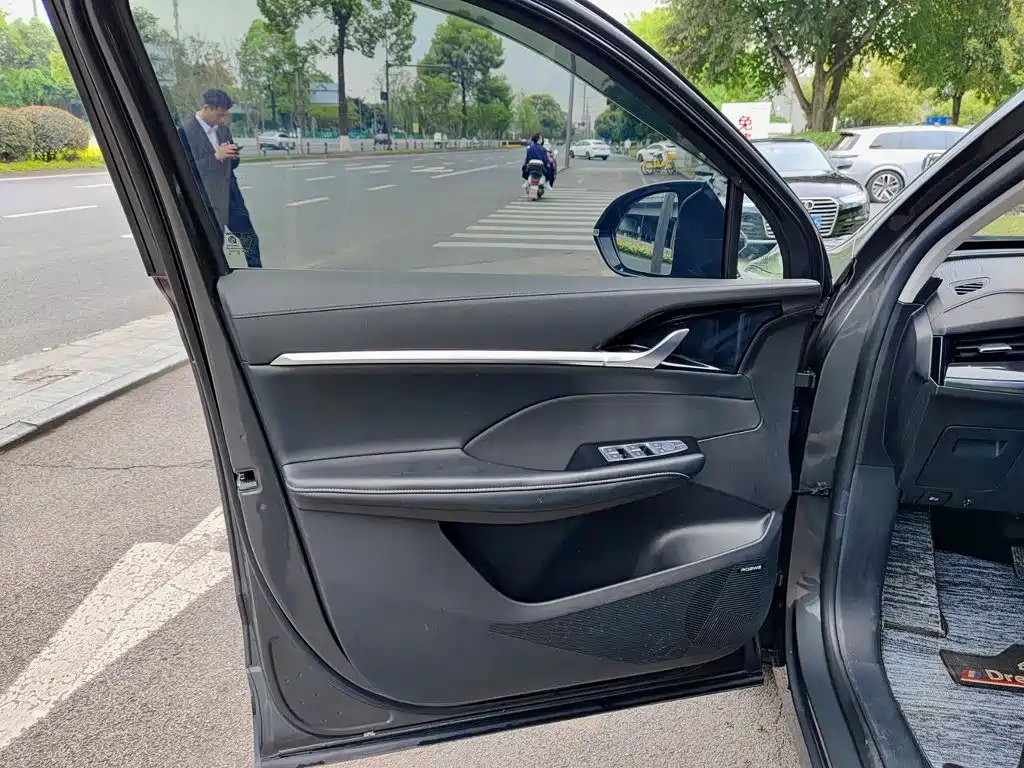 Roewe RX5 MAX 2022 2022 1.5T Auto Promising Luxury Edition