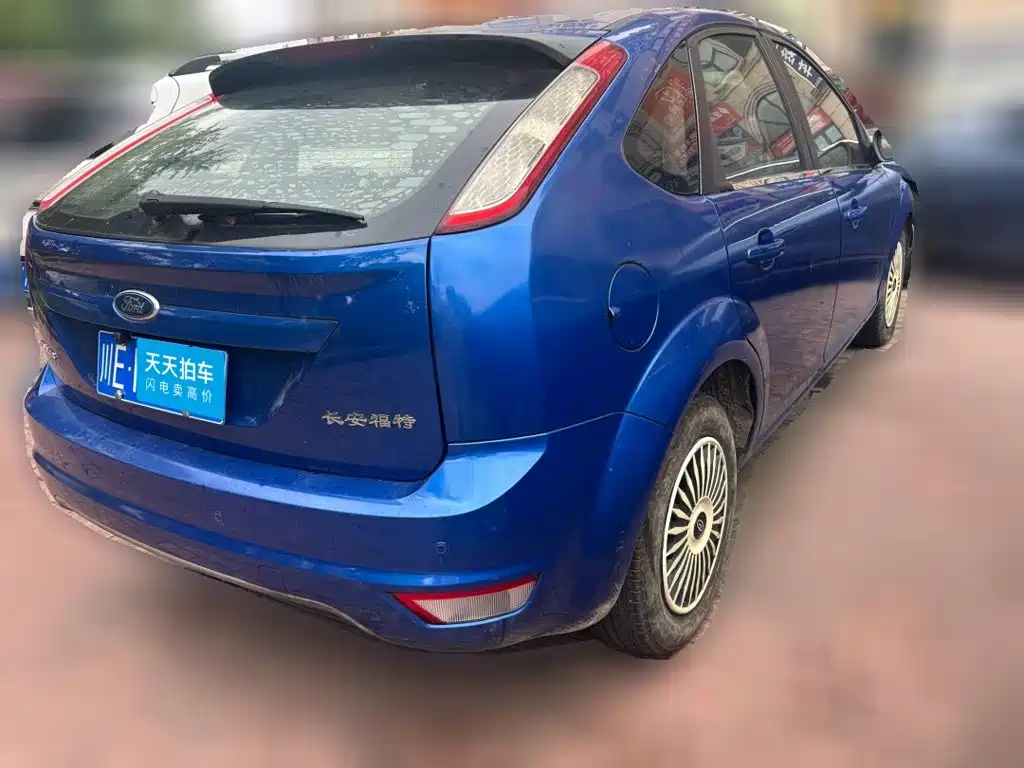 Ford Focus 2012 2012 Hatchback Classic 1.8L Auto Base