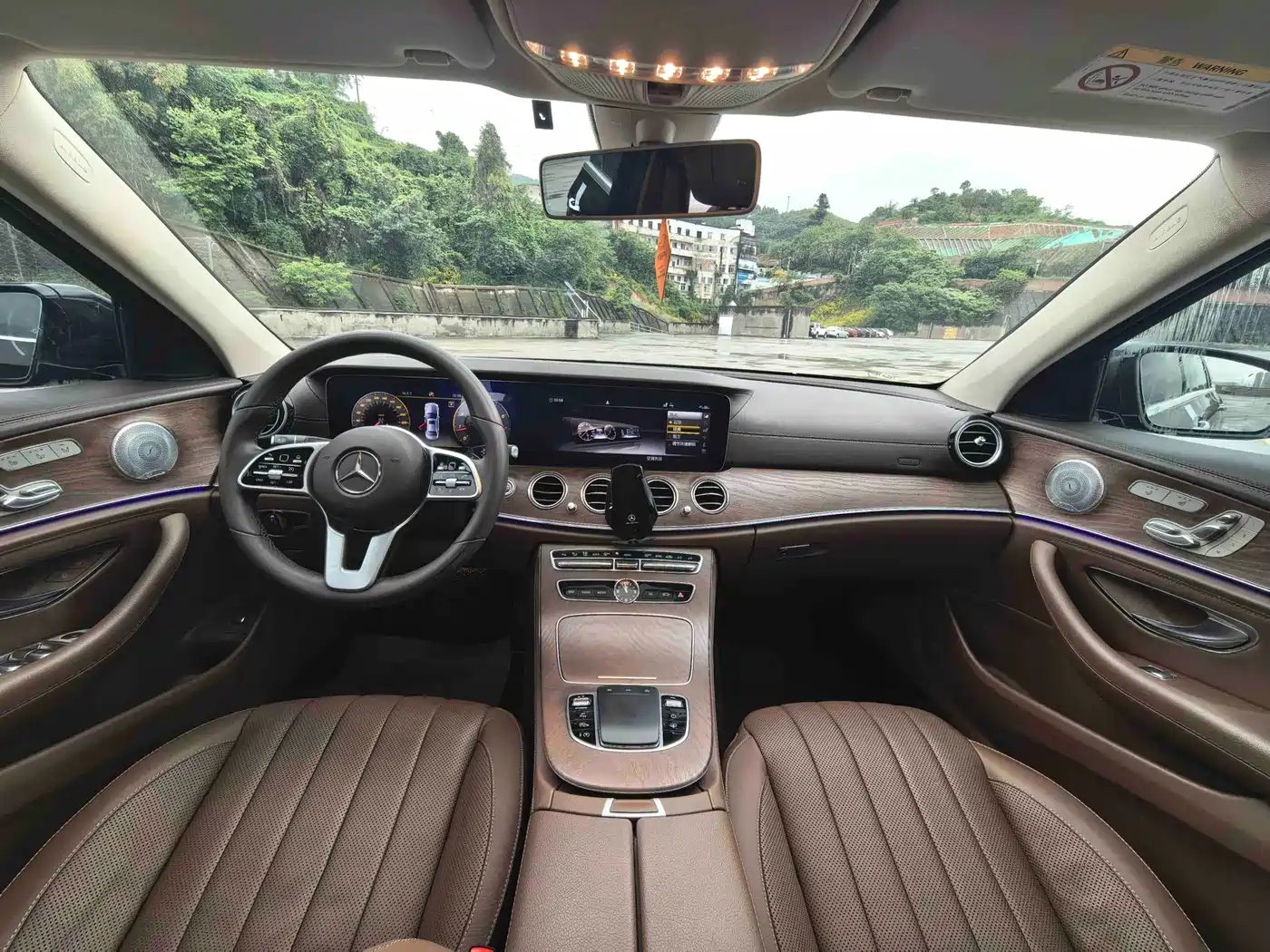 Mercedes-Benz E-Class 2020 E 300 L Luxury Model фото 6
