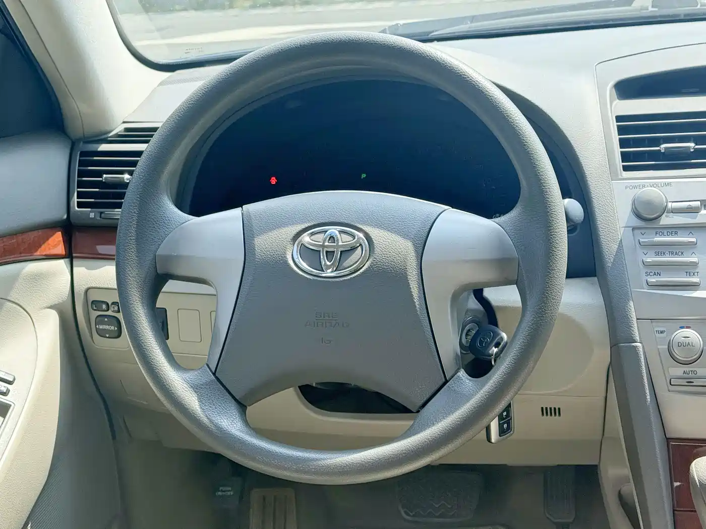 Toyota Camry 2013 200E Classic Elite Edition фото 15