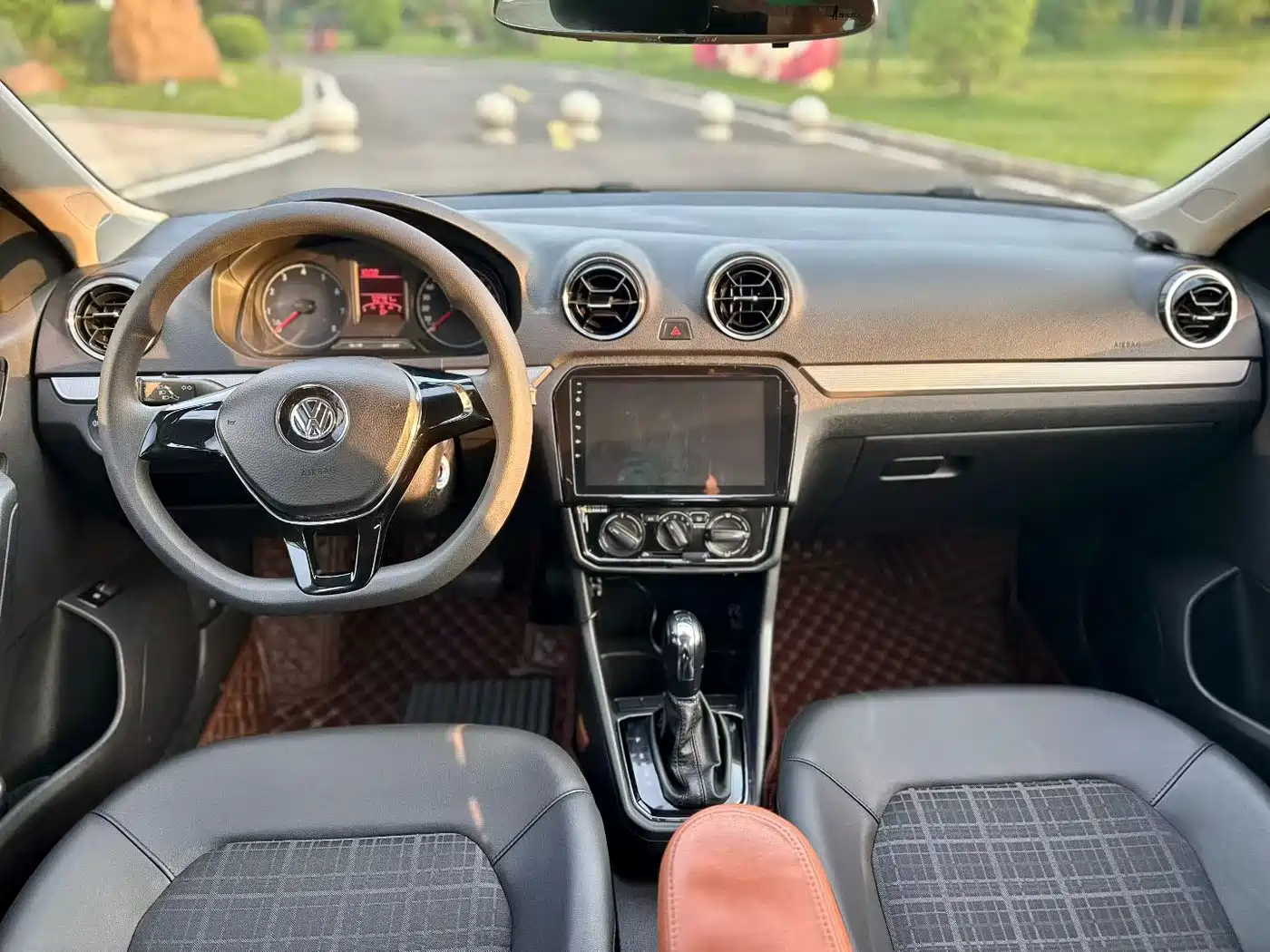 Volkswagen Jetta 2017 1.5L Automatic Comfort фото 8