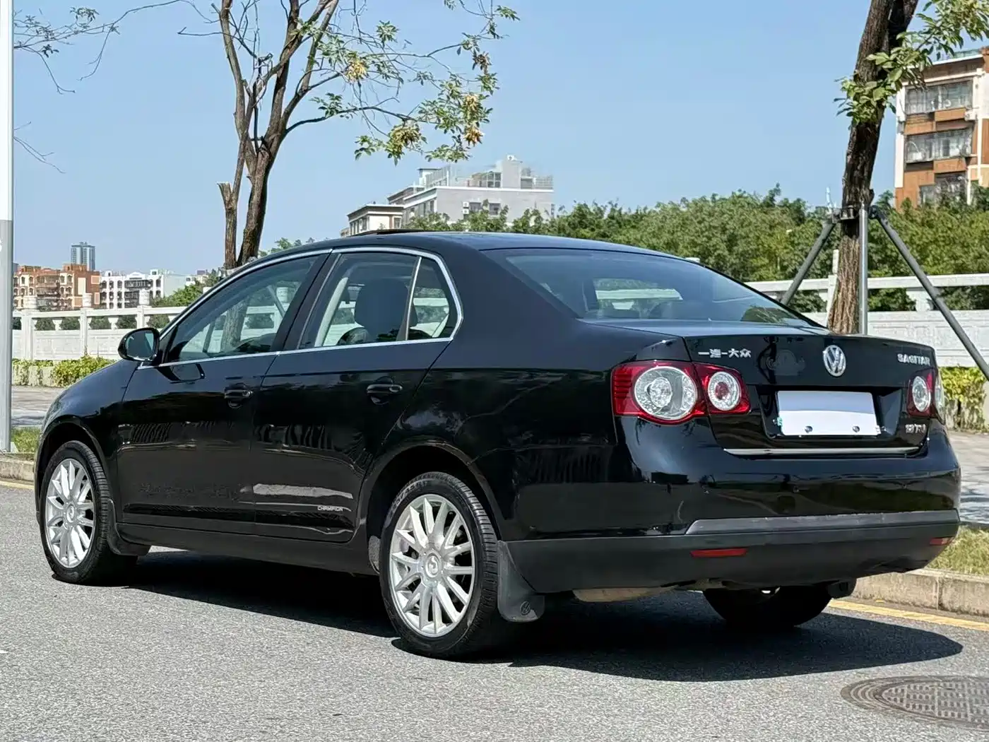 Volkswagen Sagitar 2009 2009 Model 1.8TSI Automatic Champion Edition