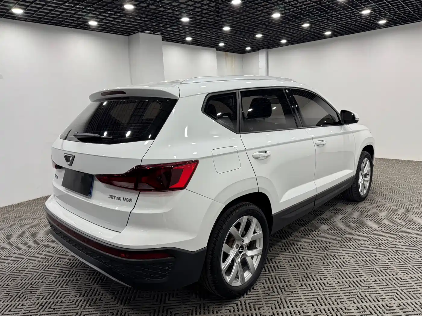 JETTA VS5