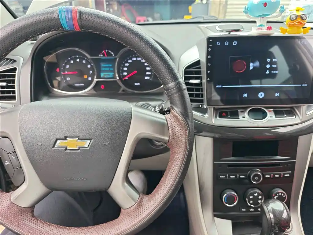 Chevrolet Captiva 2015 2.4L 2WD Urban Edition 5-seater фото 10