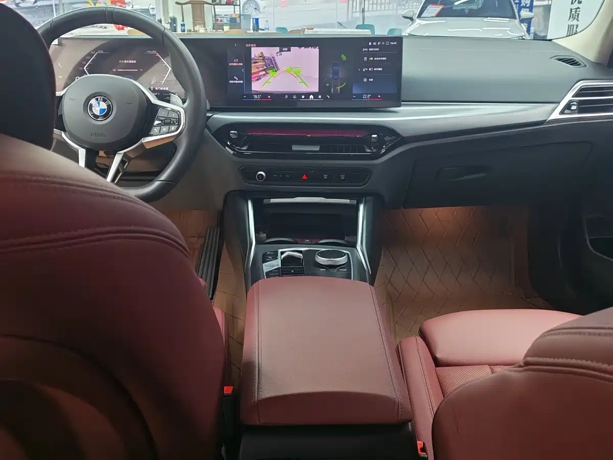 BMW 3 Series 2024 325i M Sport Package фото 6