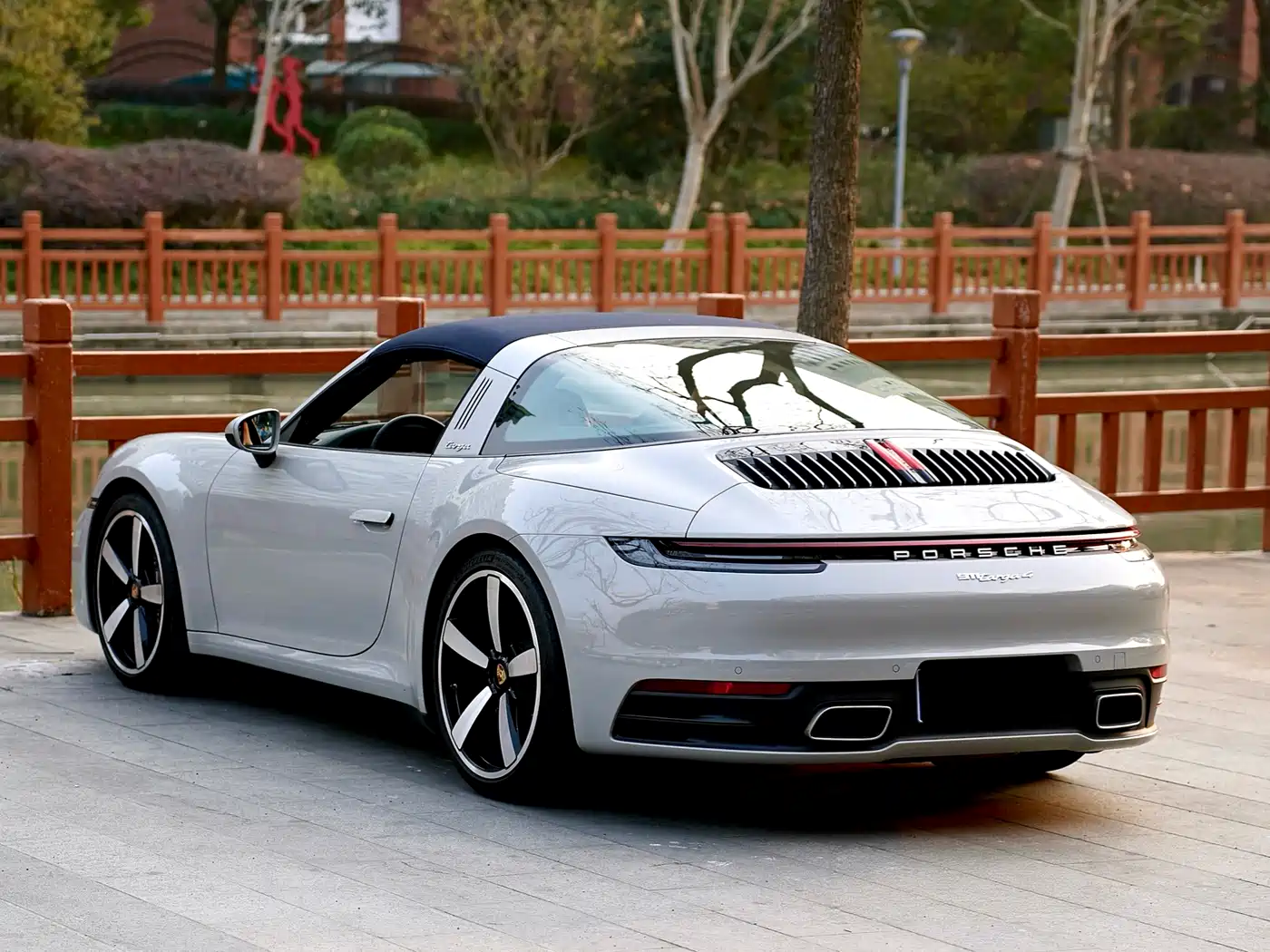 Porsche 911 2023 Targa 4 3.0T фото 7
